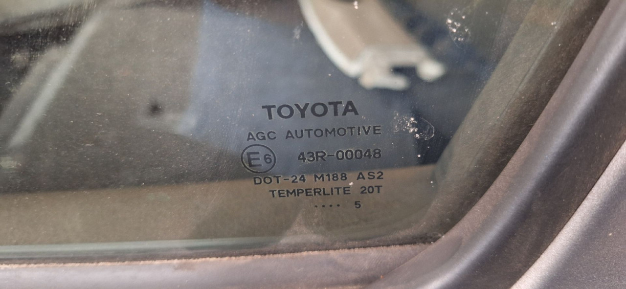 DIJELOVI STAKLO TOYOTA YARIS > 14-16 1.3