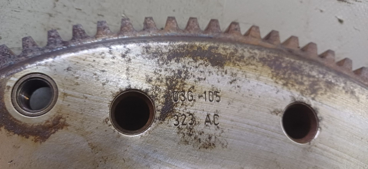 DIJELOVI ZAMAJAC AUDI A6 4G > 11-14 2.0 03G105323AC