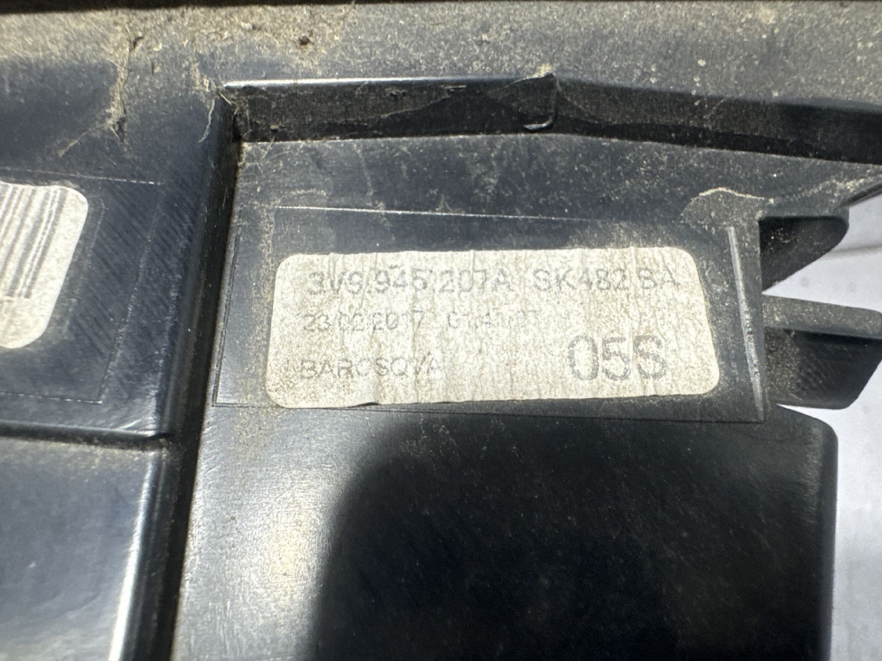 STOP SVJETLO SKODA SUPERB > 15-19 3V9945207A