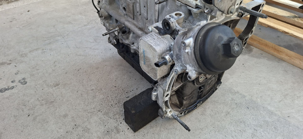 DIJELOVI KUCISTE FILTERA ULJA PEUGEOT 308 > 17-21 1.5 9823532380