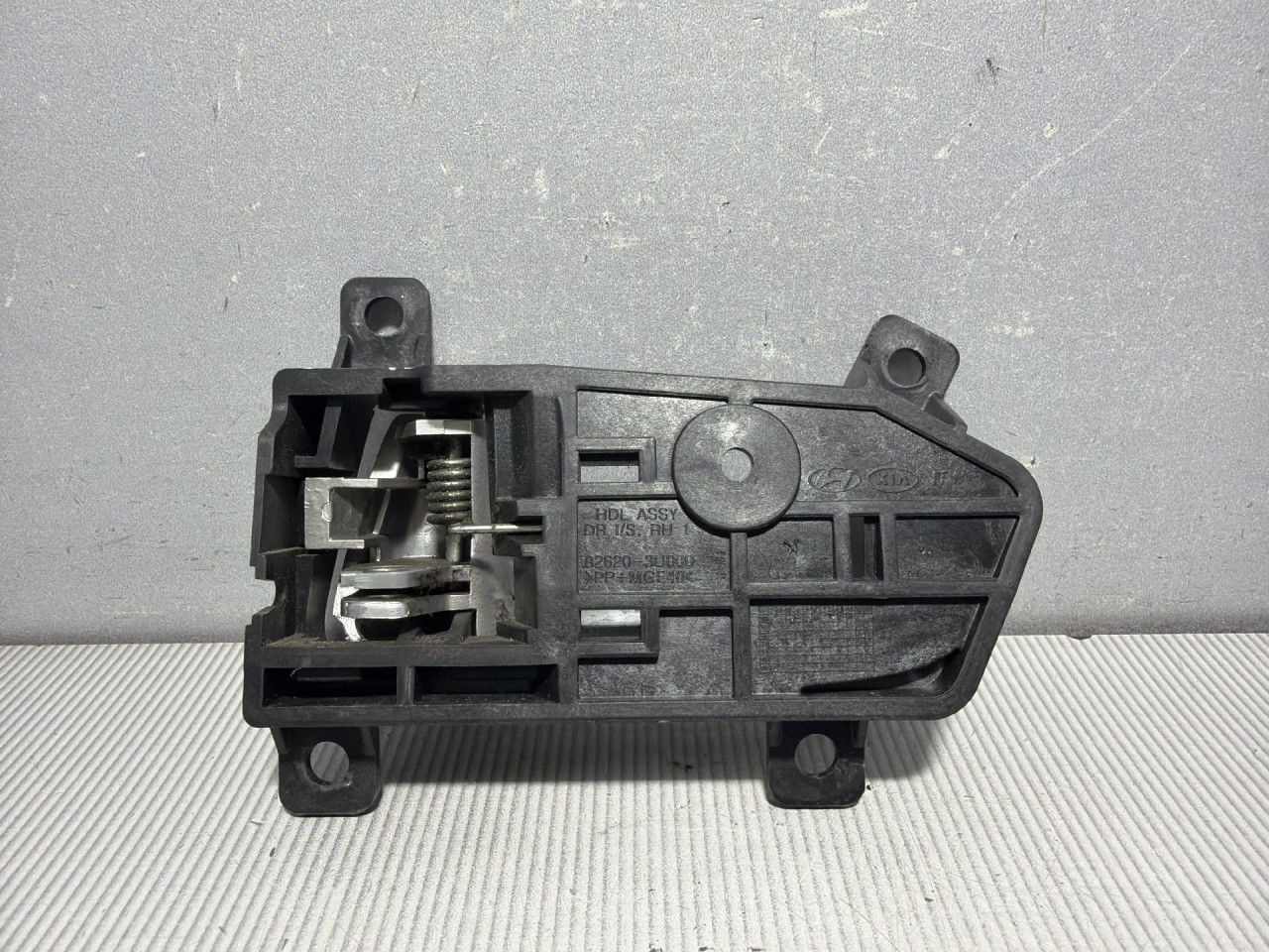 UNUTRASNJA RUCKA VRATA KIA SPORTAGE > 11-15 826203U000