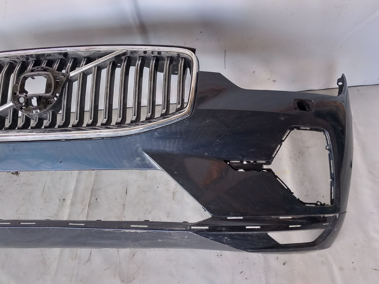 DIJELOVI BRANIK VOLVO XC60 > 17- 32234928