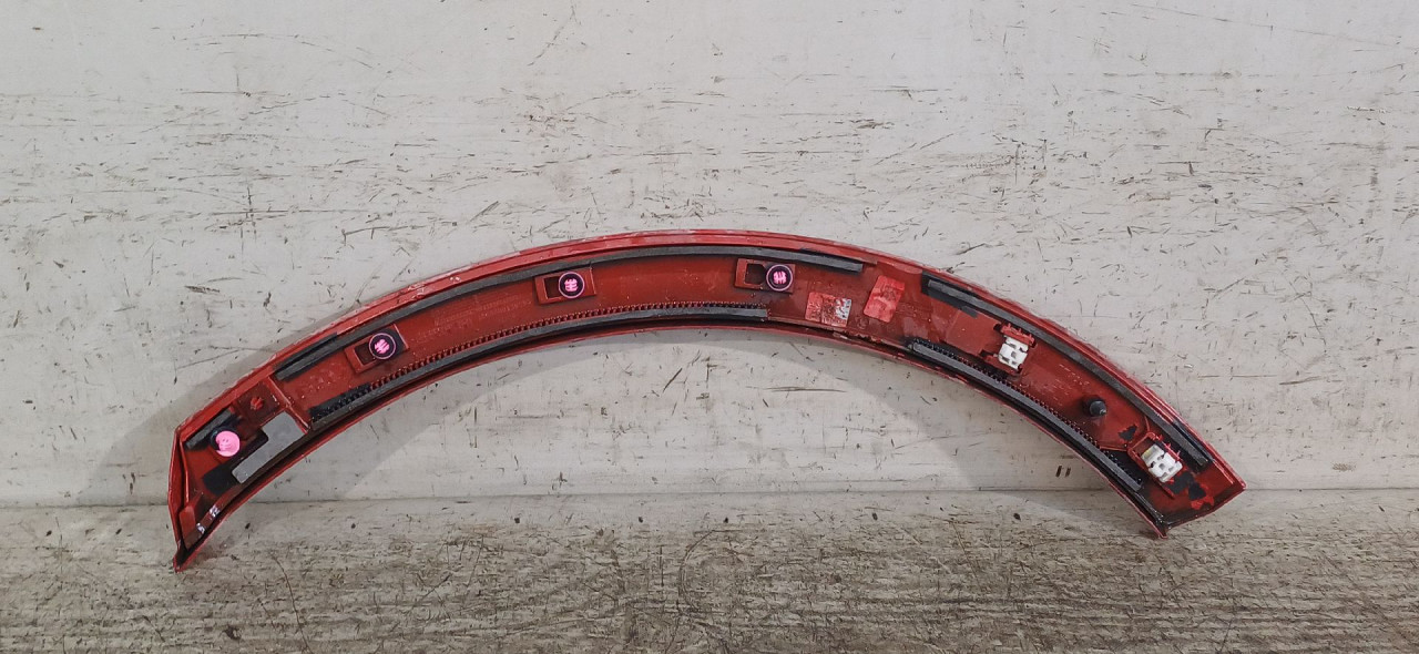 DIJELOVI RUB BLATOBRANA AUDI Q8 > 18- 4M8853818D