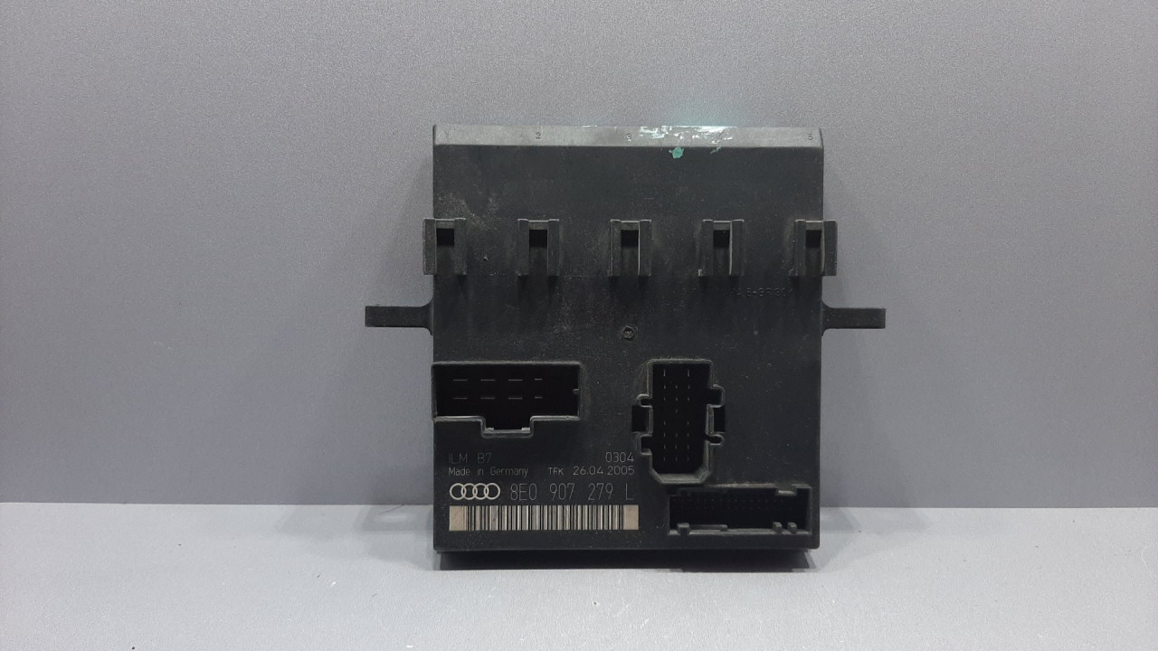 BCM ELEKTRONIKA AUDI A4 (B7) > 04-07 8E0907279L