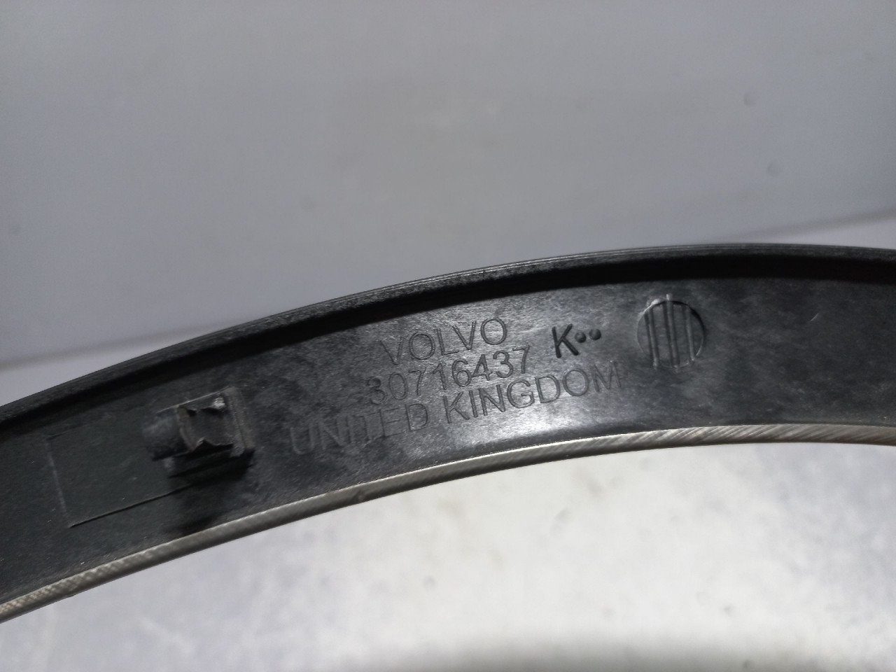 DIJELOVI LAJSNA VOLVO V70 > 05-07 30716437