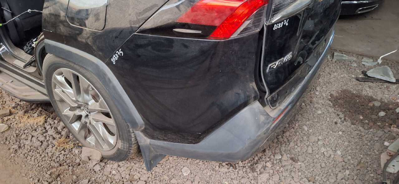DIJELOVI BRANIK TOYOTA RAV 4 > 18- 5215942944