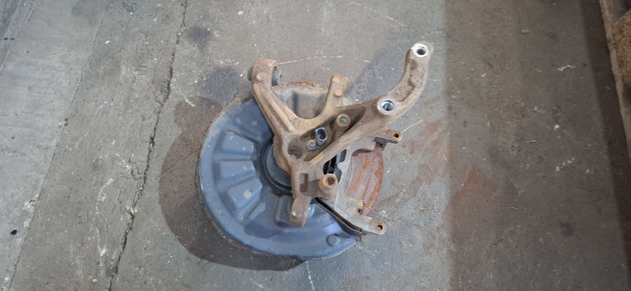 DIJELOVI GLAVCINA AUDI A3 (8Y) > 20 -