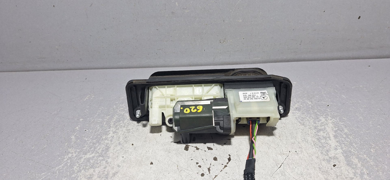 KAMERA MERCEDES C KLASA (W205/S205) > 14-18 A2227500893