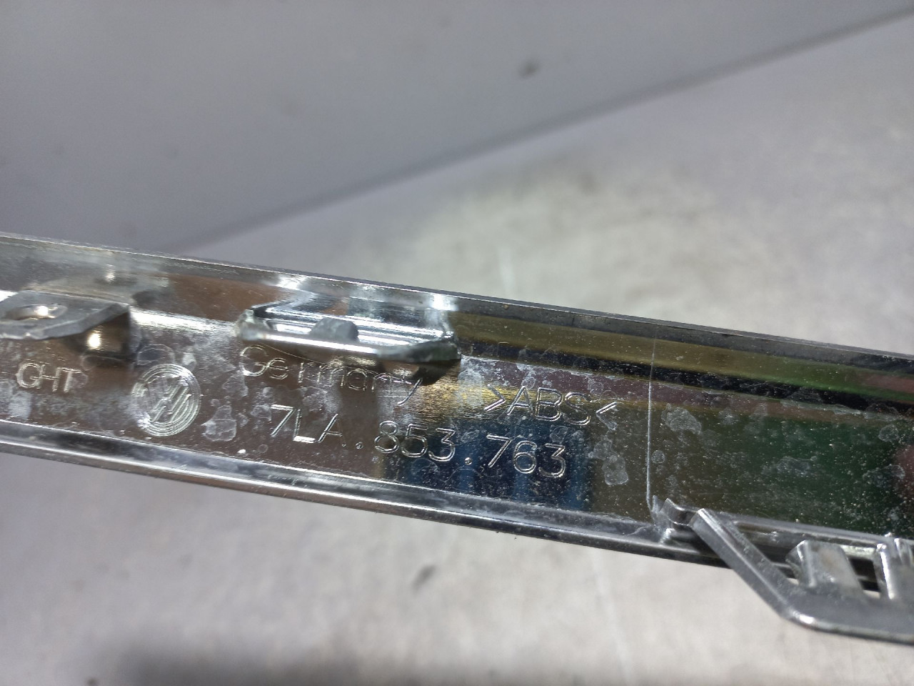 DIJELOVI LAJSNA VW T6 > 15- 7LA853763