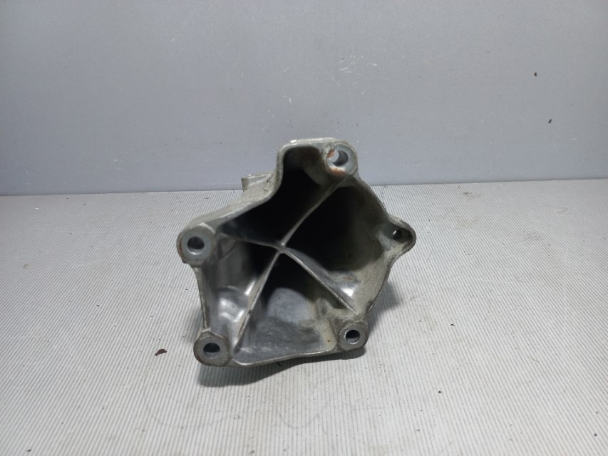 NOSAC MOTORA MERCEDES C KLASA (W205/S205) > 18-21 A6512