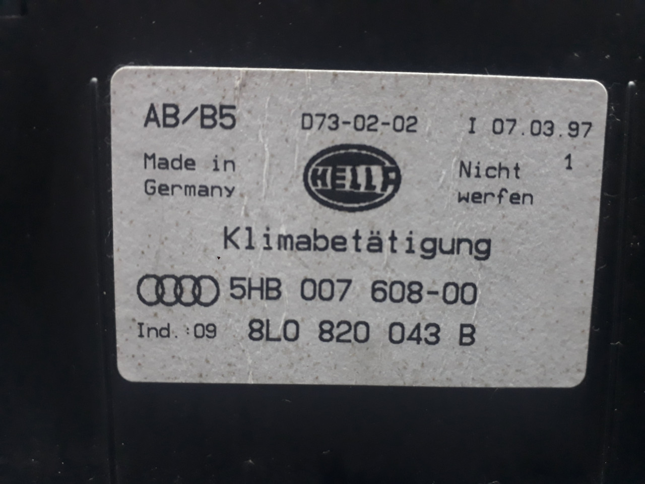 PREKIDACI KLIME AUDI A3 > 03-08 8L0820043B