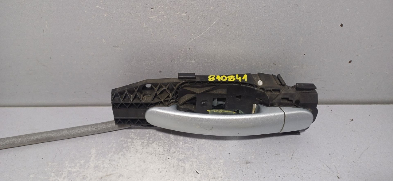 DIJELOVI RUCKA VRATA VW TIGUAN > 11-15 5N0837885