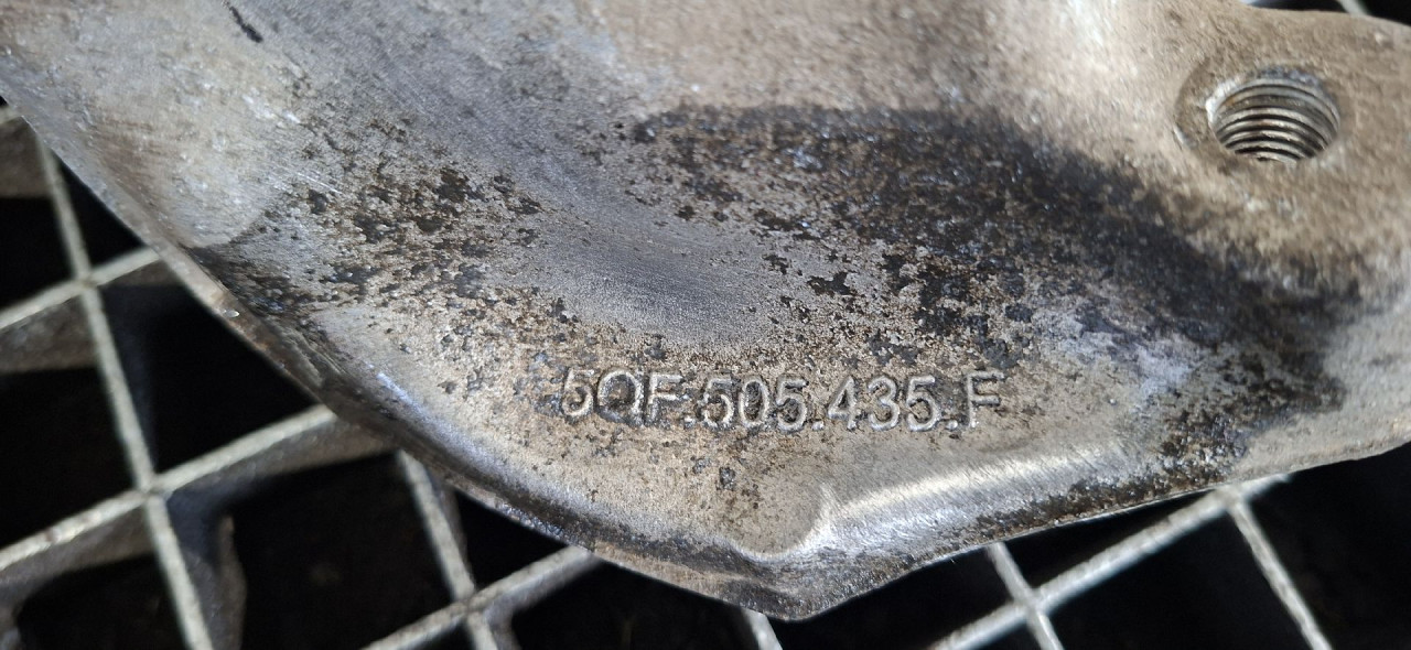 DIJELOVI GLAVCINA VW TIGUAN > 16-20 2.0 5QF505435F