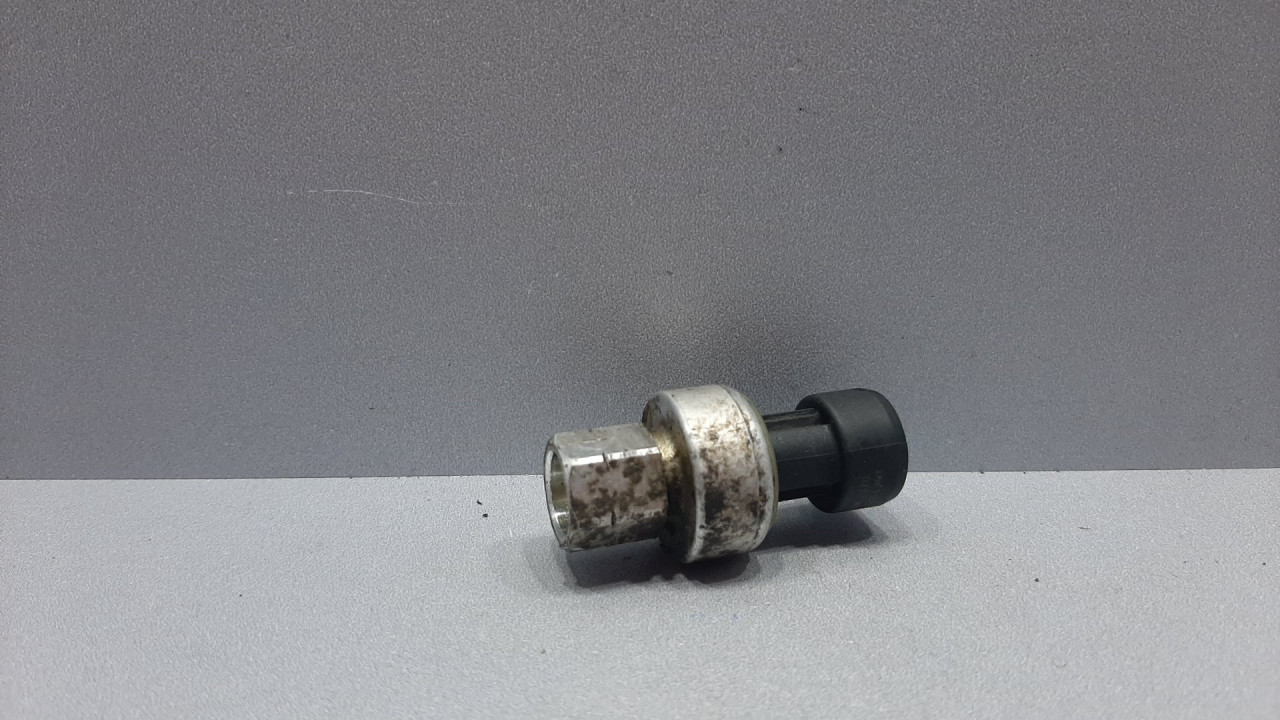 DIJELOVI PRESOSTAT KLIME SAAB 9-5 > 06-09 9131721