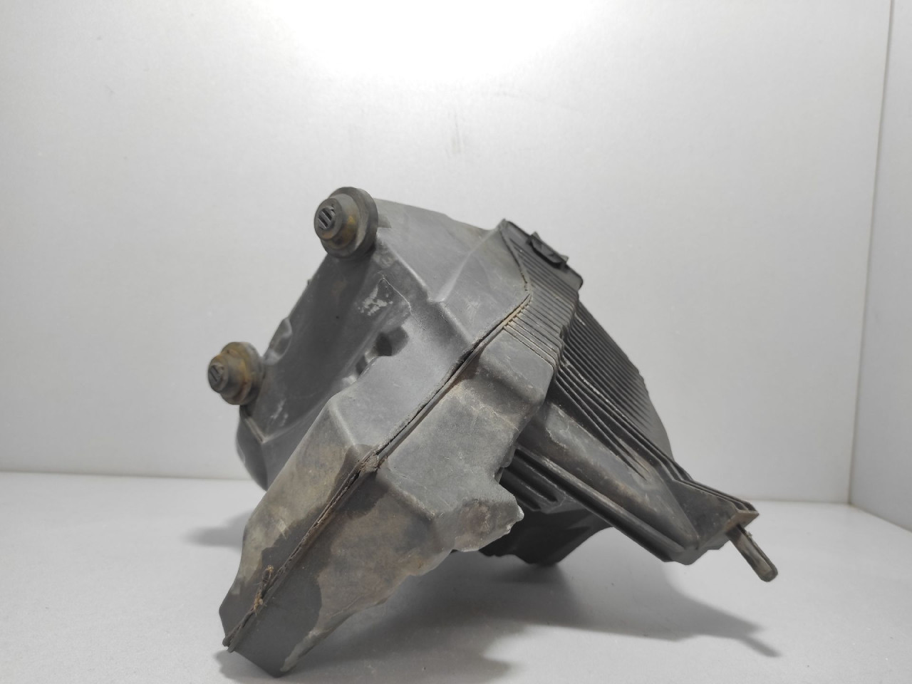 KUCISTE FILTERA ZRAKA NISSAN NV200/EVALIA > 09- 8200398