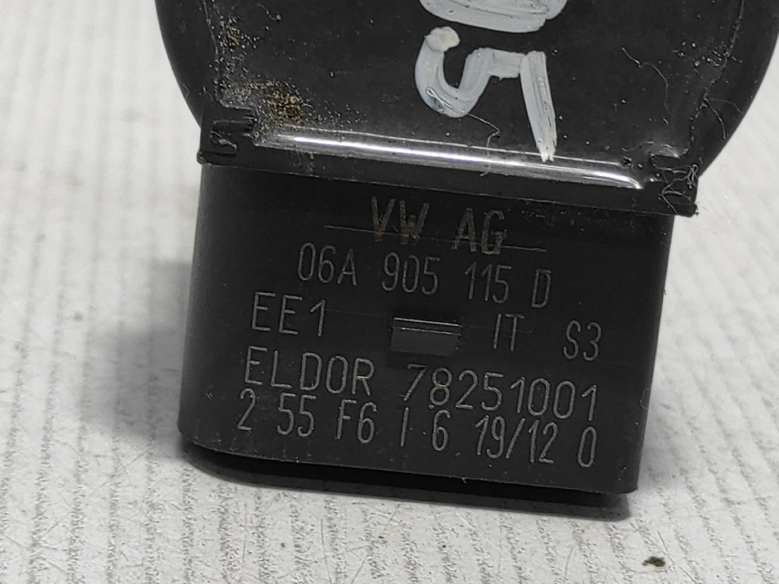 DIJELOVI BOMBINA AUDI A3 > 96-03 06A905115D
