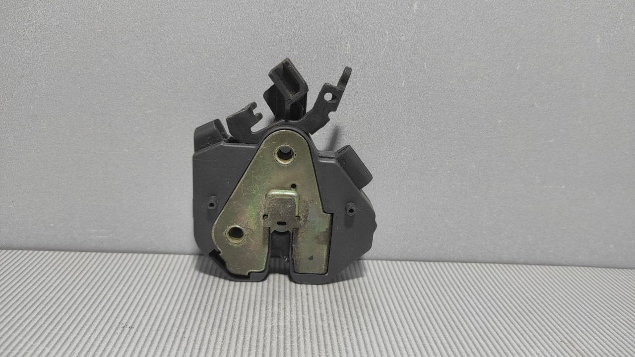DIJELOVI BRAVA HAUBE VOLVO S70/V70 > 00-04 9483765