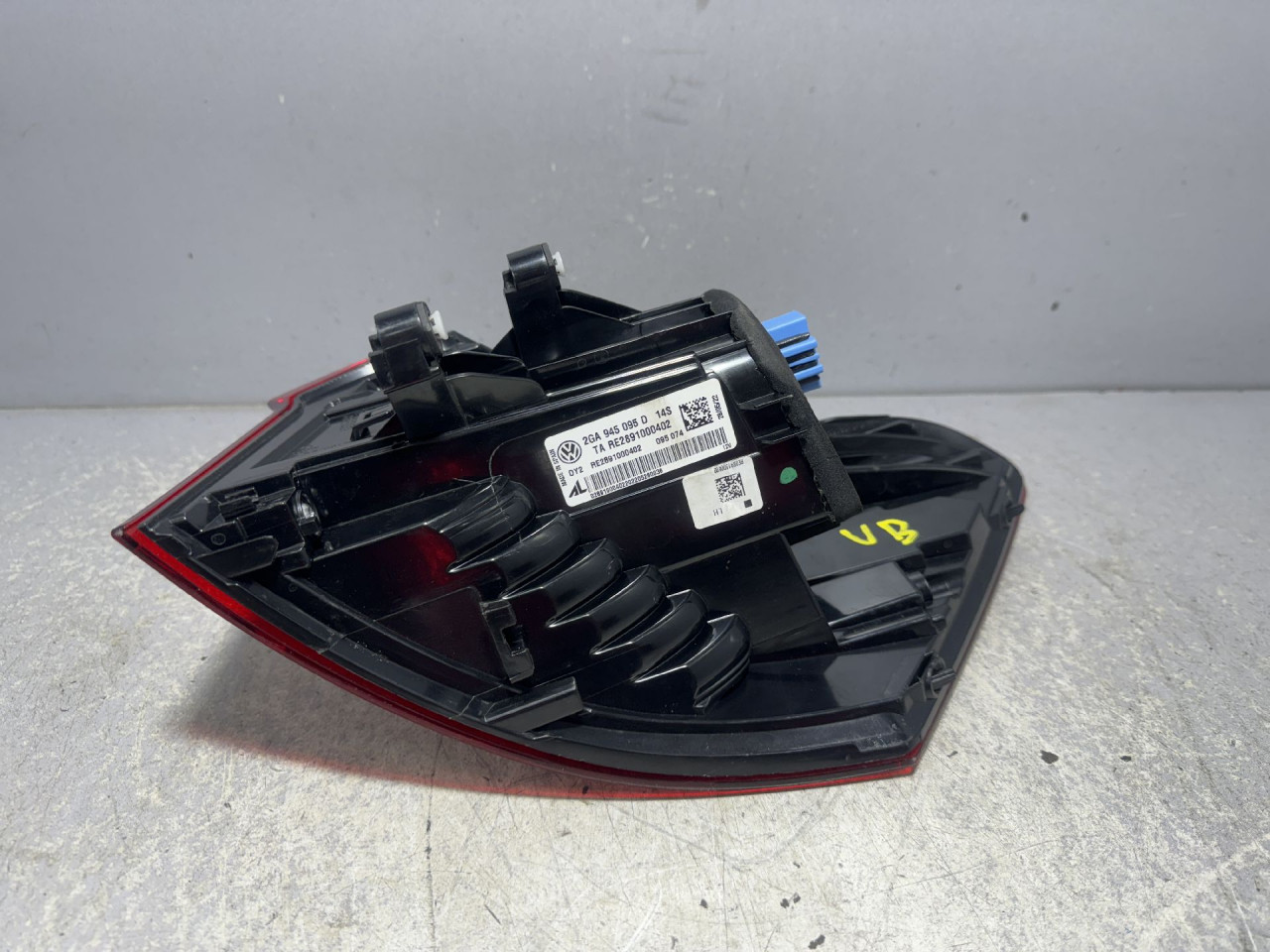 DIJELOVI STOP SVJETLO VW T-ROC > 17- 2GA945095D