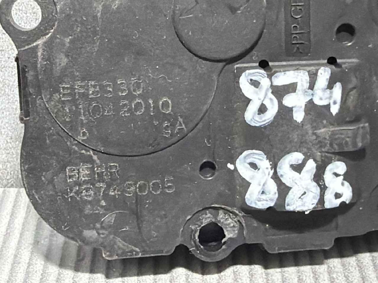 DIJELOVI MOTORIC KLAPNE AUDI A4 (B8) > 07-11 2.0 EFB330