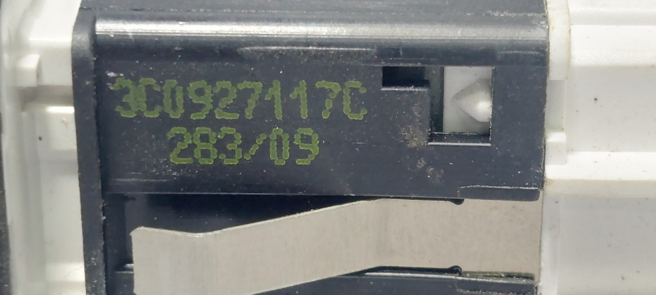 DIJELOVI PREKIDAC VW PASSAT B6 > 05-10 3C0927117C