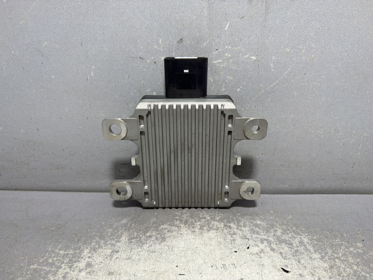 DIJELOVI ELEKTRONIKA MODUL AUDI Q7 (4L) > 09-15 7P0927601