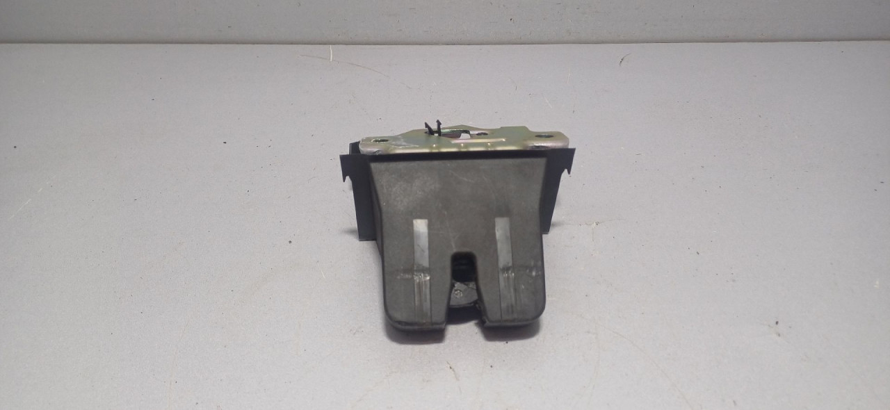 DIJELOVI BRAVA GEPEKA SKODA SUPERB > 15-19 1.6 3V0827505C