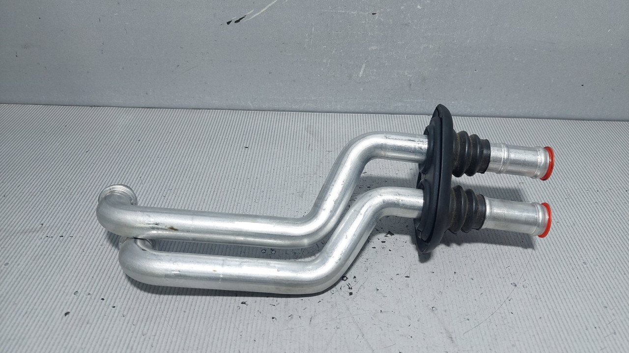 DIJELOVI CRIJEVO AUDI A4 (B8) > 07-11 8K0819699A