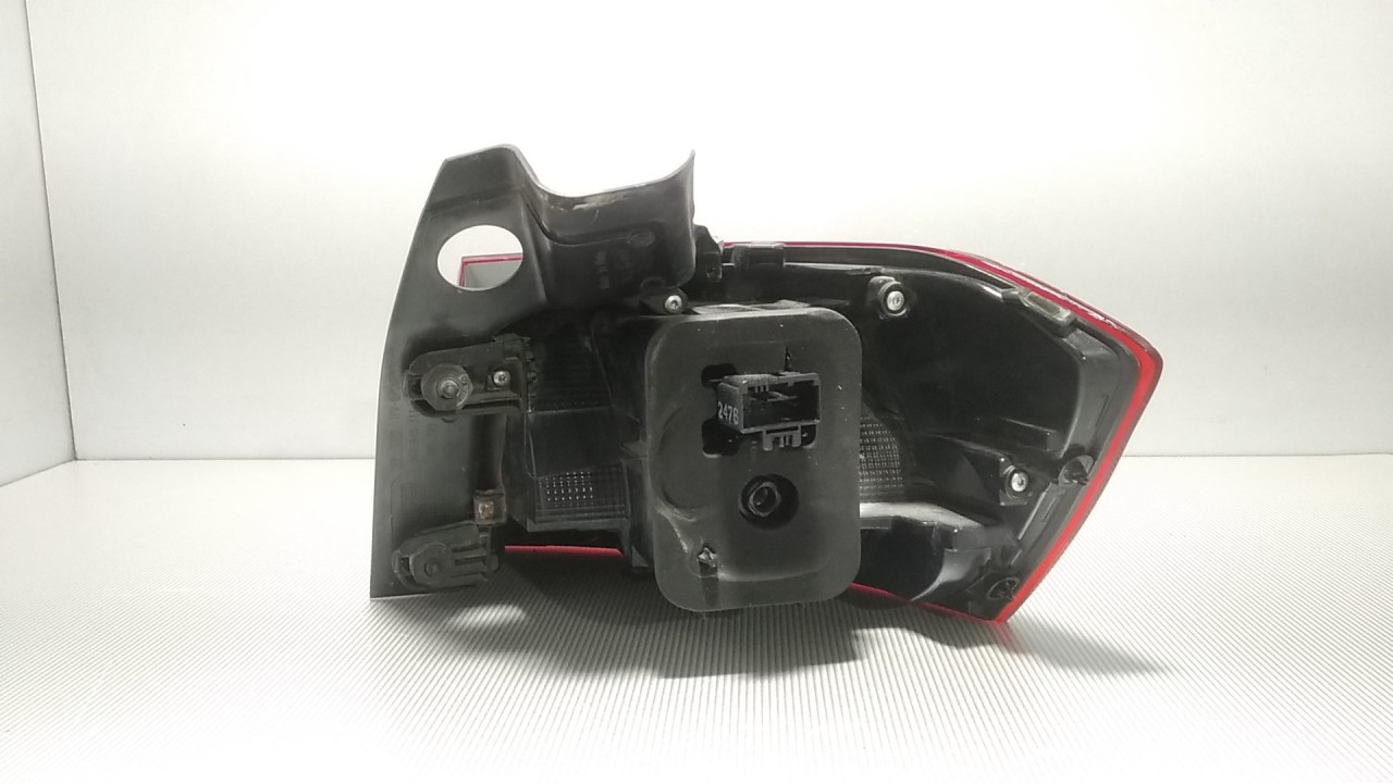 STOP SVJETLO VW PASSAT B8 > 14- 3G9945095D