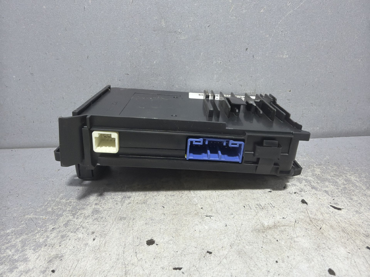 DIJELOVI ELEKTRONIKA MODUL MAZDA CX5 > 12-15 2.2 KD45675Y0F