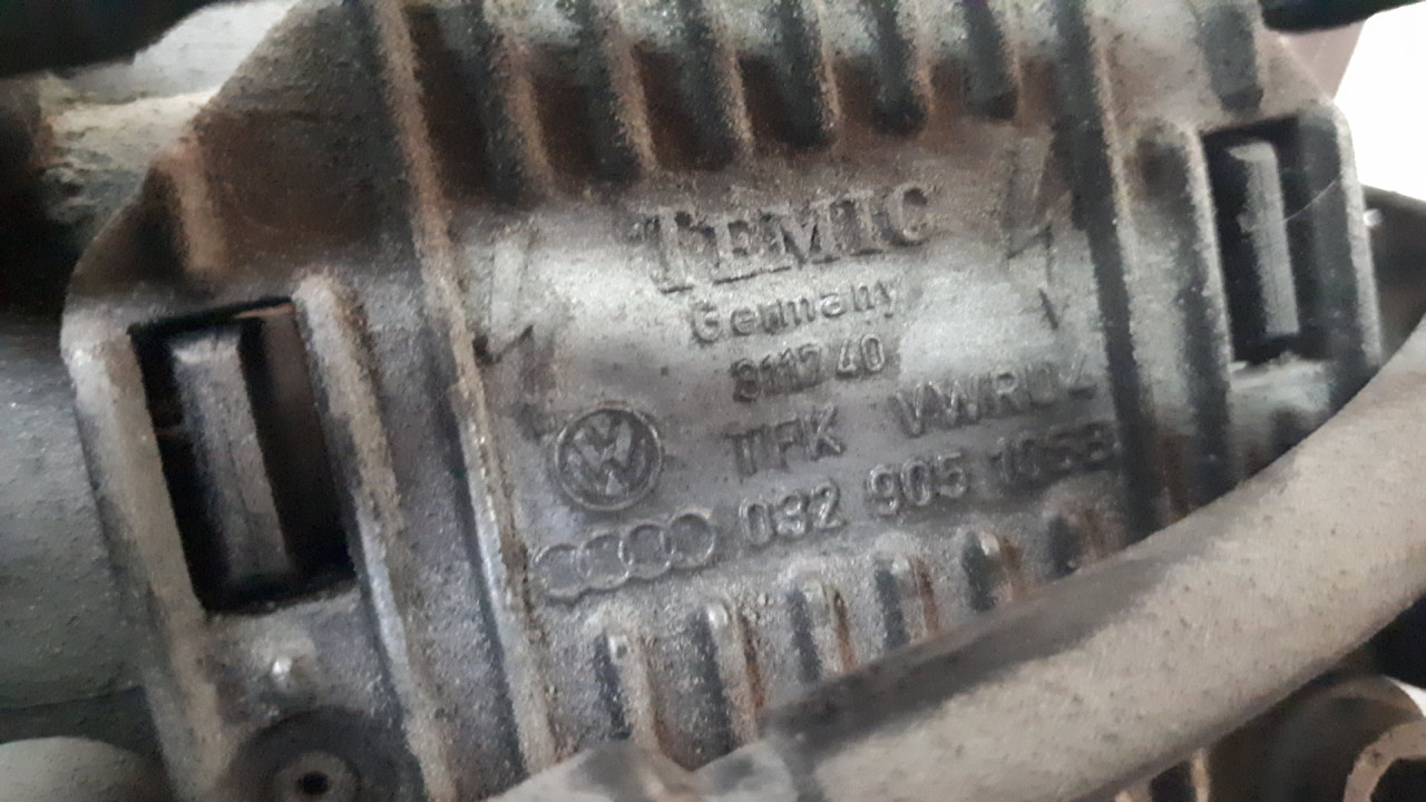 DIJELOVI BOMBINA VW GOLF 5 > 03-08 032905106B