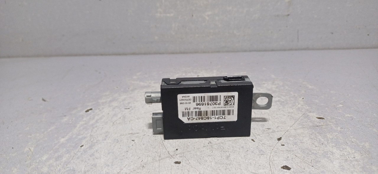 DIJELOVI ANTENA FORD C-MAX > 15-19 7CP118C847CA