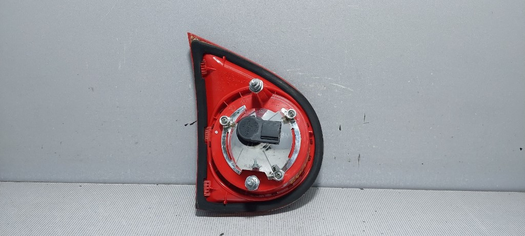 DIJELOVI STOP SVJETLO VW GOLF 5 > 03-08 1K6945094E