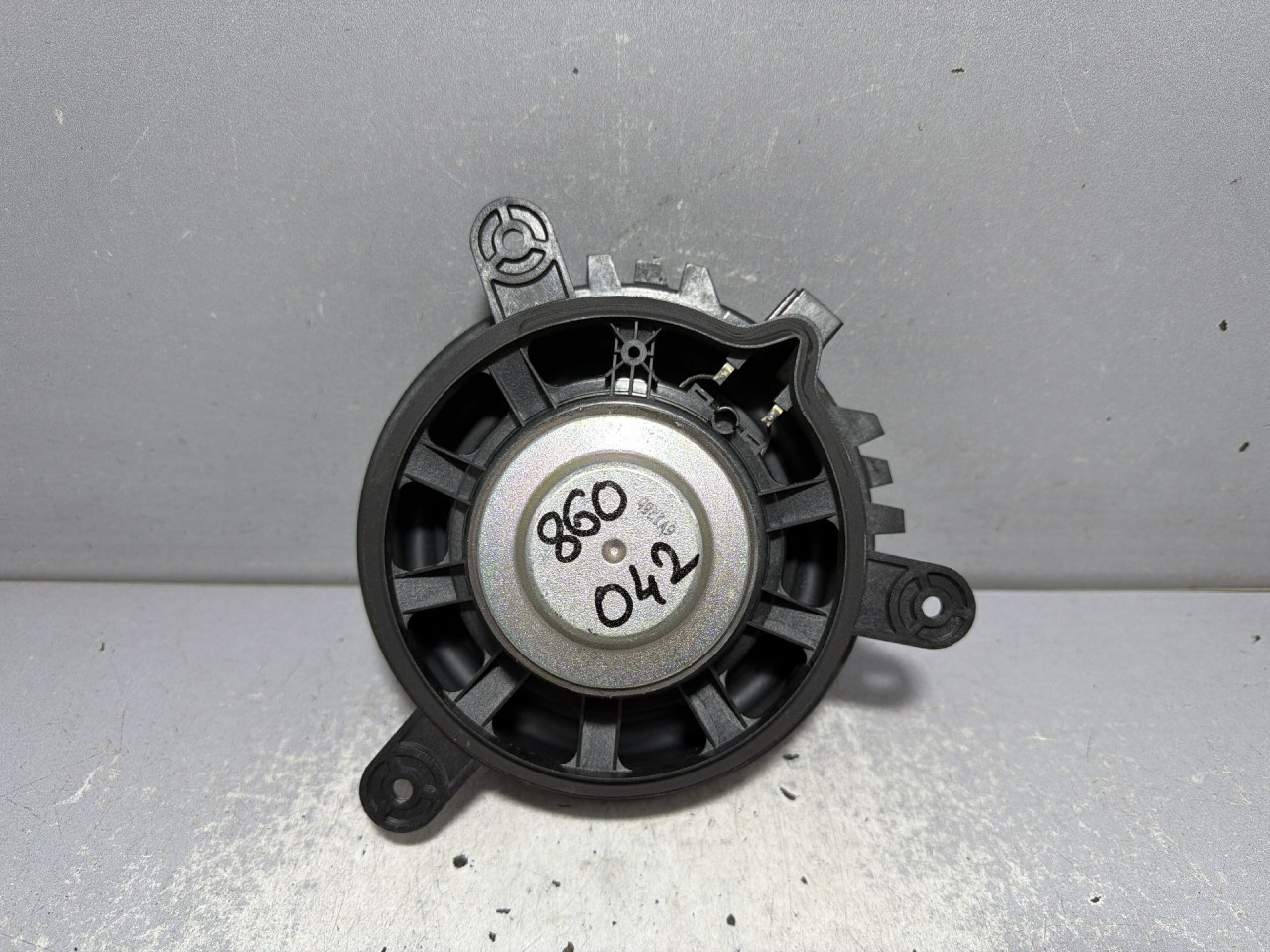 DIJELOVI ZVUCNIK VOLVO XC60 > 13-17 2.0 30657445