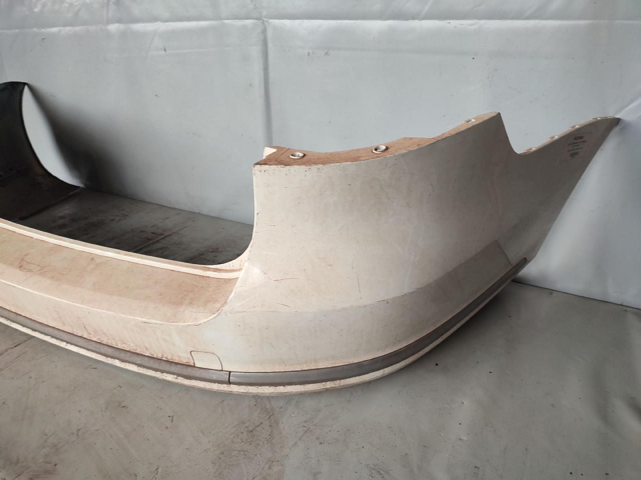 DIJELOVI BRANIK VW PASSAT B7 > 10-14 3AF807421A