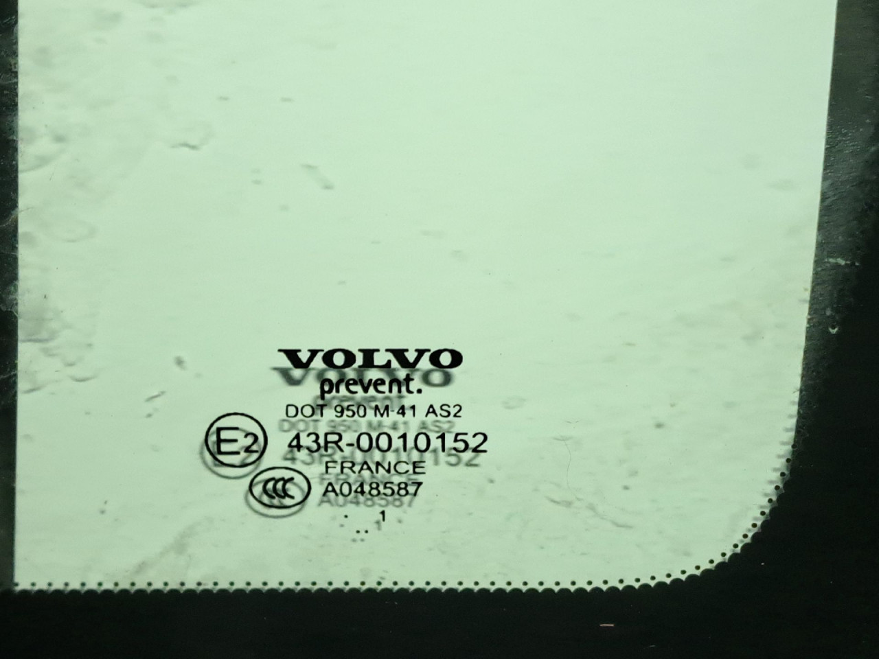 DIJELOVI STAKLO VOLVO XC70 > 07-13