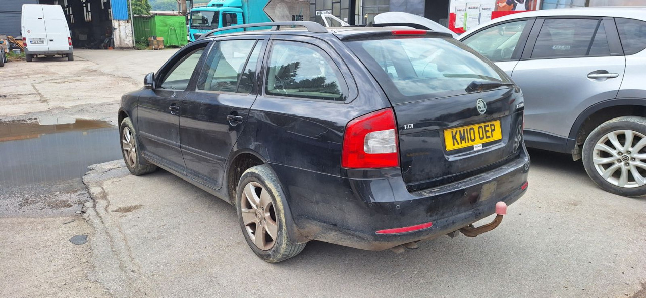DIJELOVI SKODA OCTAVIA 2010 1.9 TDI DIZEL 77KW MJENJAC MOTOR BXE