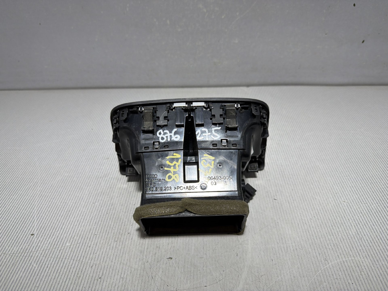 DIJELOVI RESETKA VENTILACIJE AUDI Q5 > 12-16 2.0 8K0819203