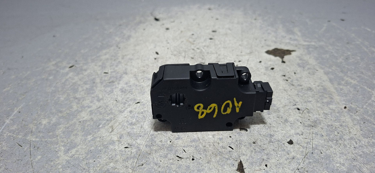 DIJELOVI MOTORIC KLAPNE AUDI A4 (B9) > 15-18 2.0 ZBAT0084D03