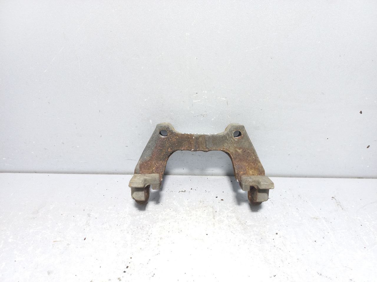 DIJELOVI NOSAC VW GOLF 7 SW > 13- 8V0615425