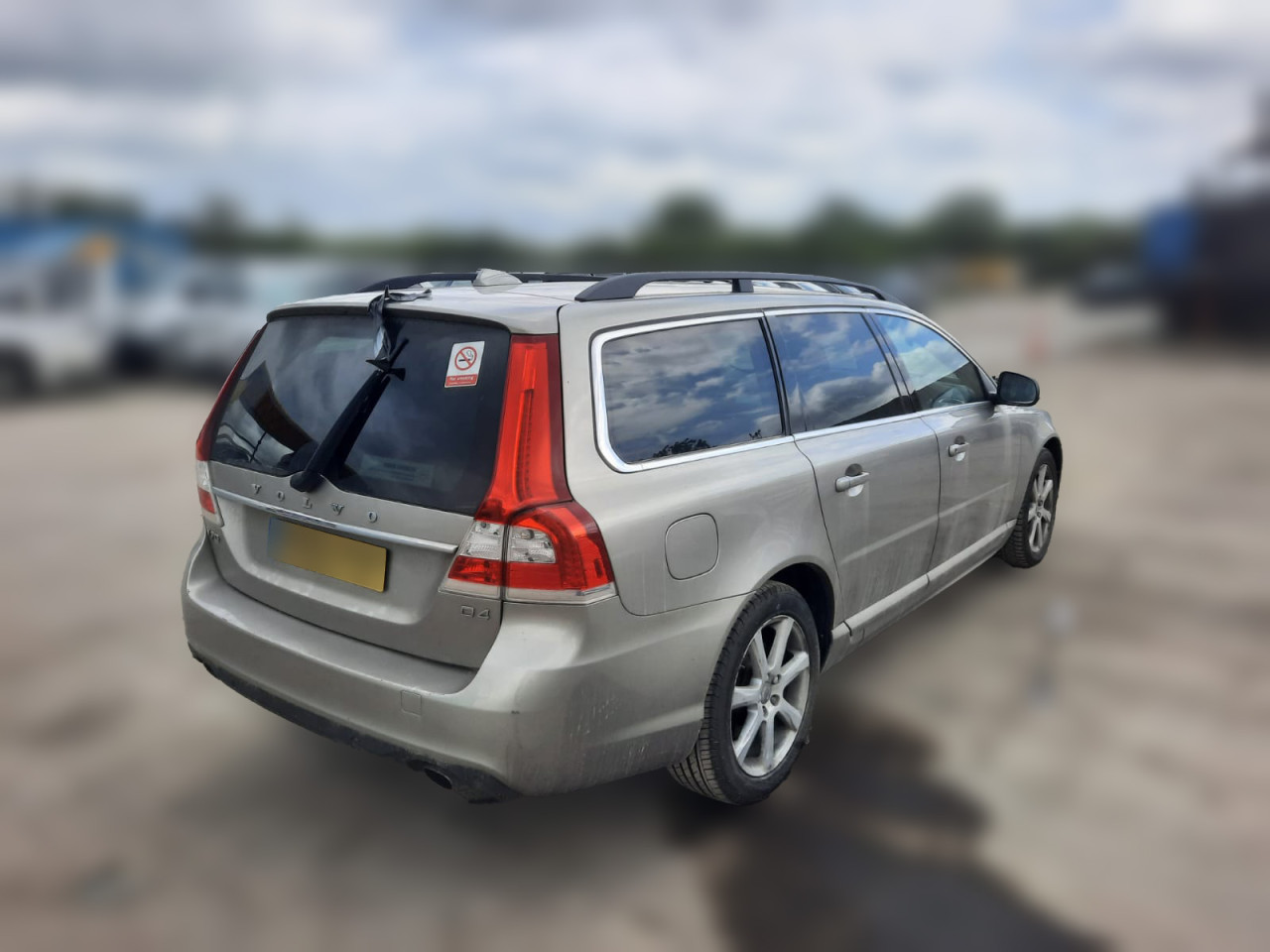 DIJELOVI VOLVO V70 > 14-16 2.0 Dizel D4204T5 MOTOR