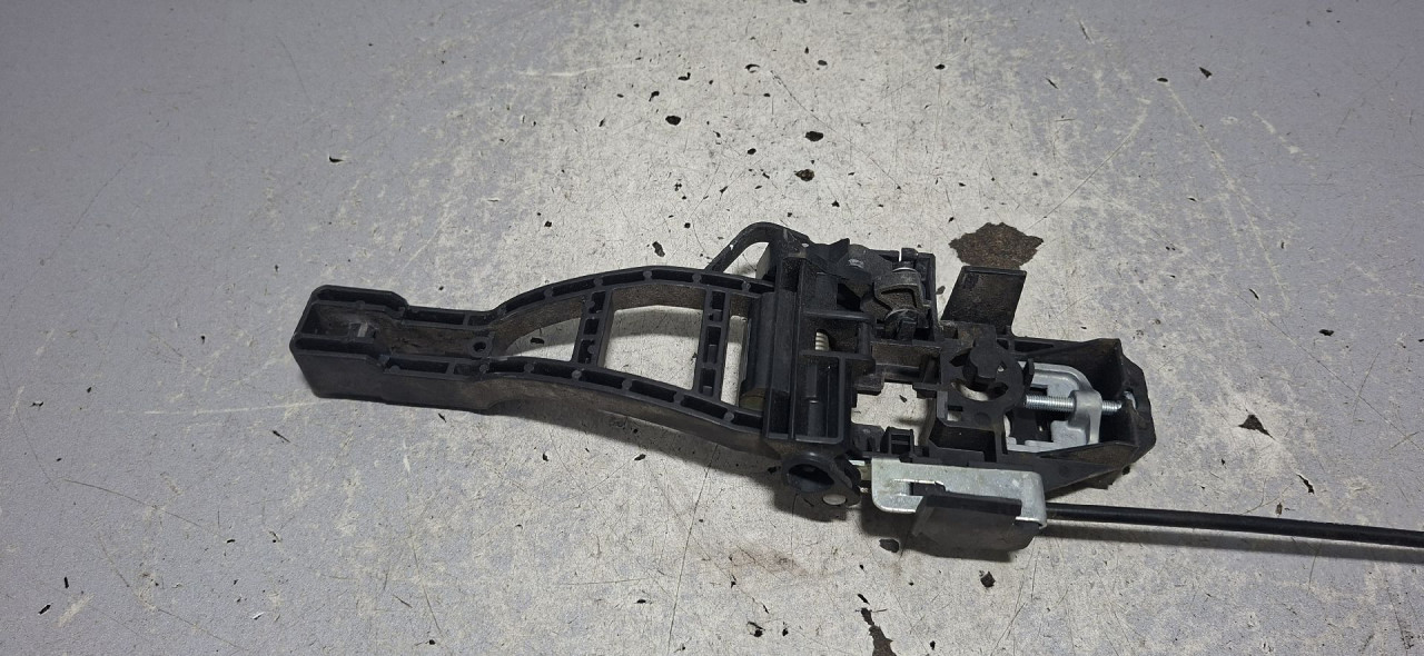 DIJELOVI RUCKA VRATA FORD KUGA > 16-19 1.5
