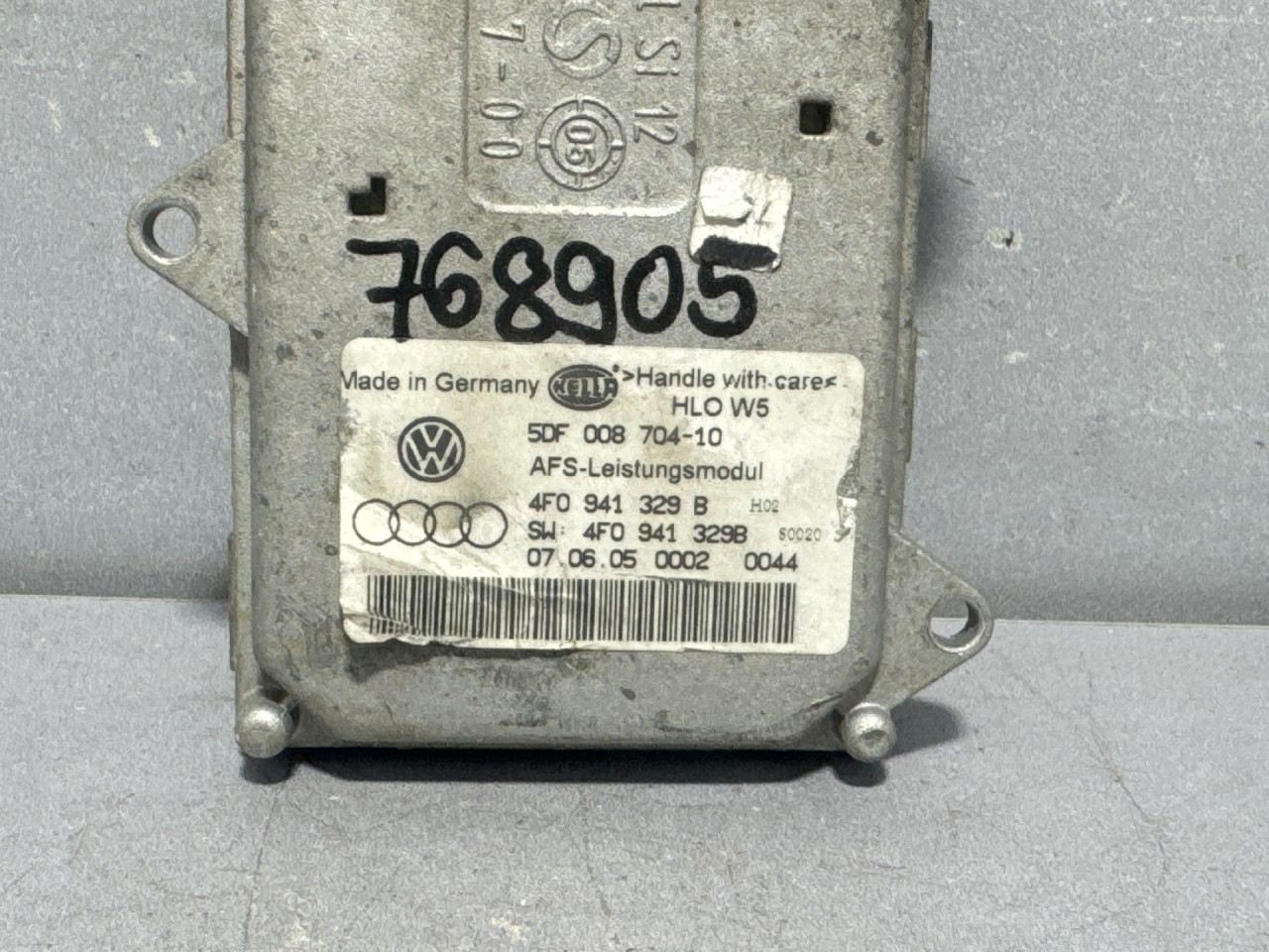 DIJELOVI BALAST FARA AUDI A8 (4E) > 02-10 4F0941329B