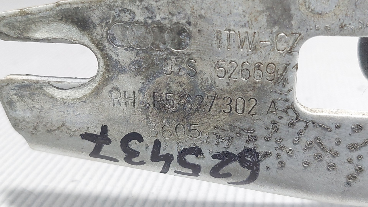 DIJELOVI BAGLAMA GEPEKA AUDI A6 > 04-08 4F5827302A