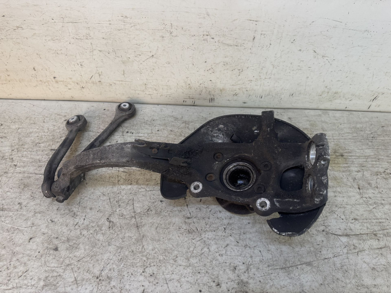 DIJELOVI GLAVCINA AUDI A4 (B8) > 12-15 2.0