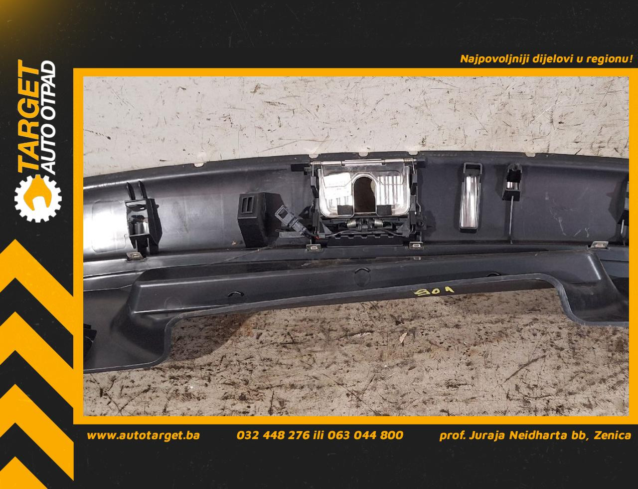 DIJELOVI PLASTIKA AUDI Q5 > 08-11 2.0 8R0864513C