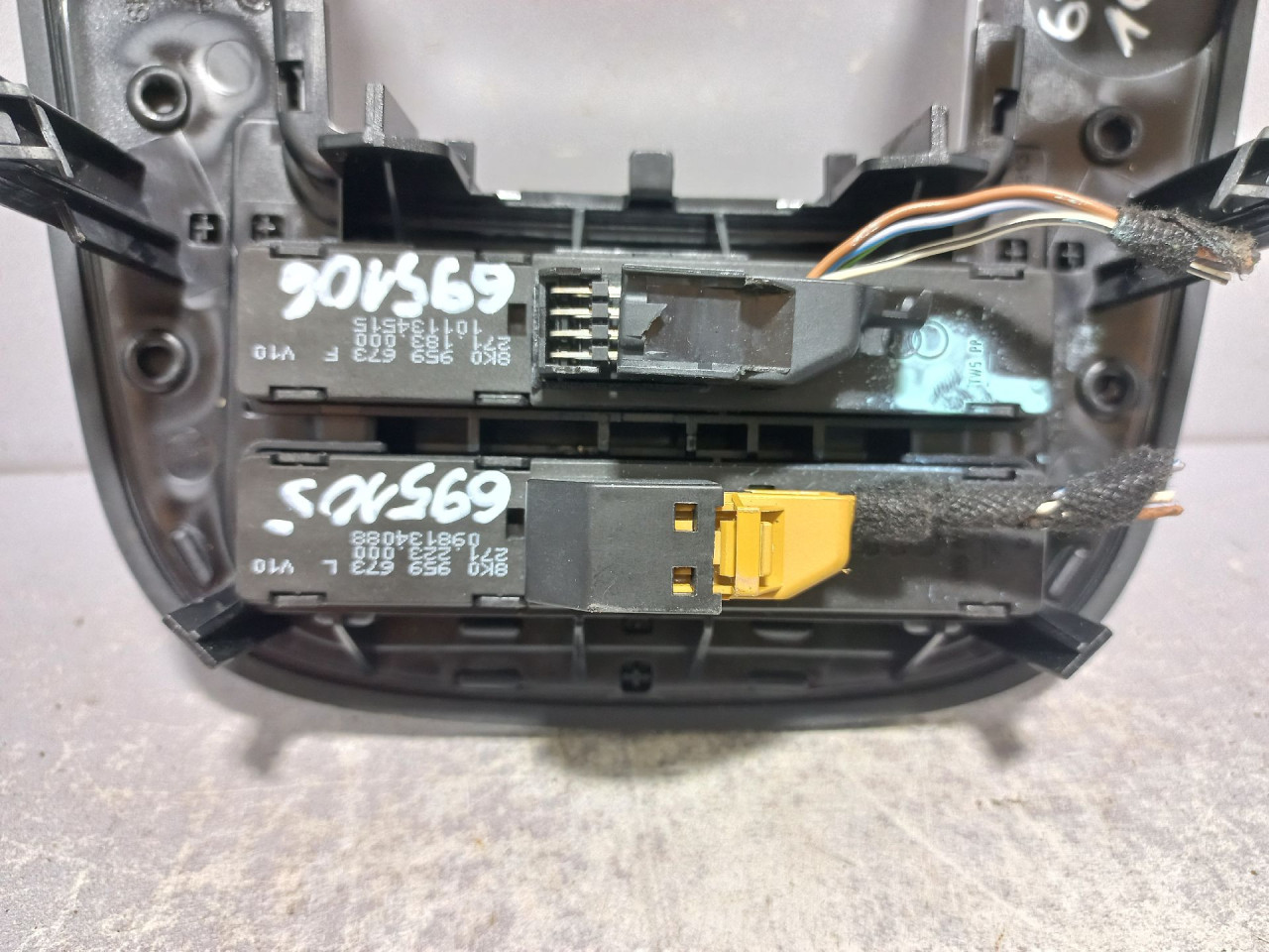 DIJELOVI PREKIDAC AUDI A4 (B8) > 12-15 8K0959673L