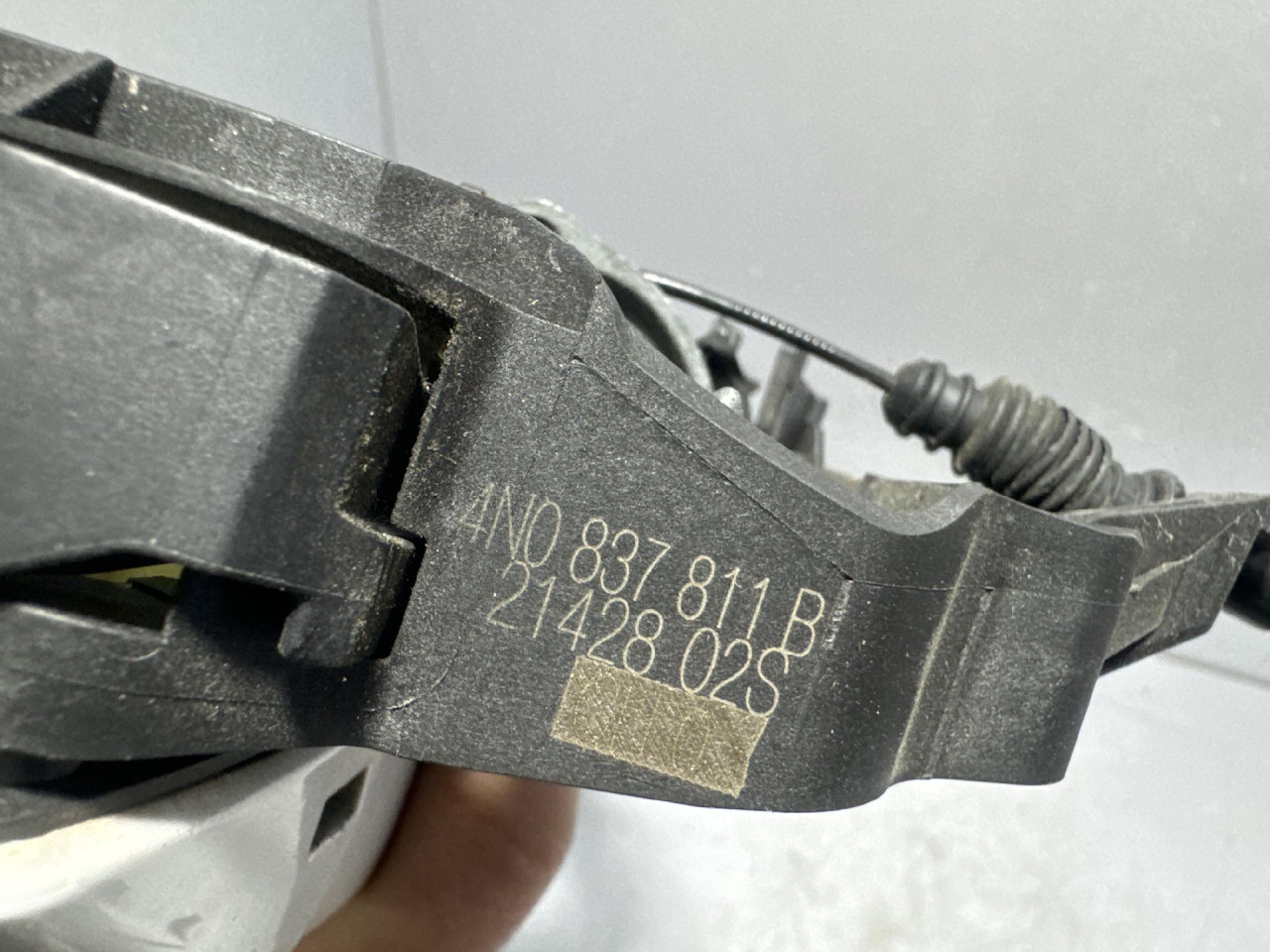 DIJELOVI RUCKA VRATA AUDI A6 4K > 18- 4N0837811B