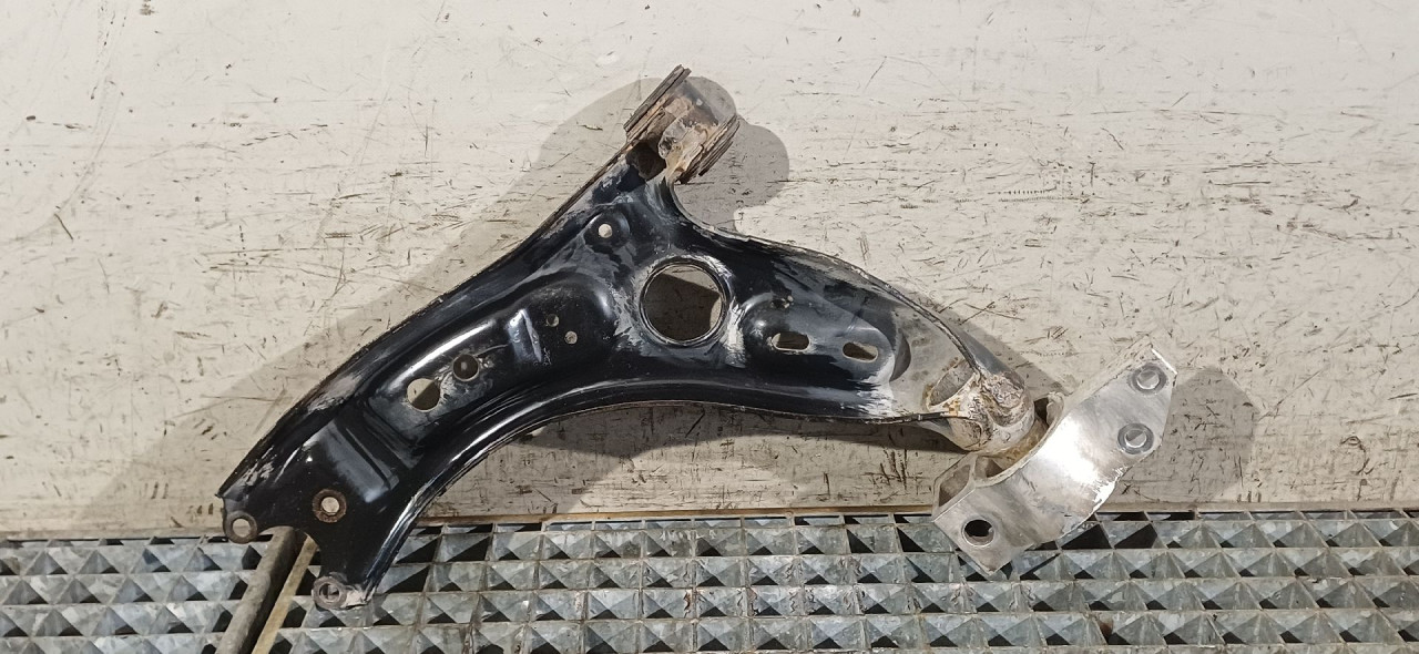 DIJELOVI LAFETA SKODA OCTAVIA > 08-13 1K0407152BC