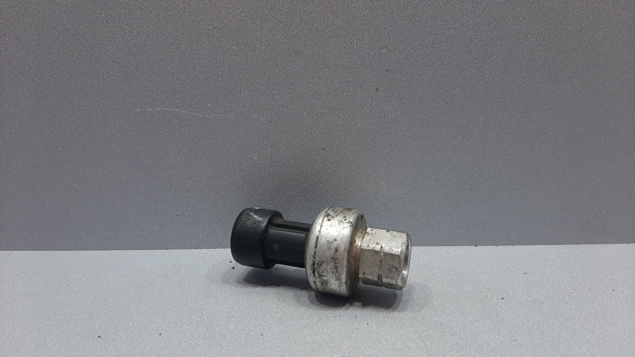 DIJELOVI PRESOSTAT KLIME SAAB 9-3 > 03-07 09131721