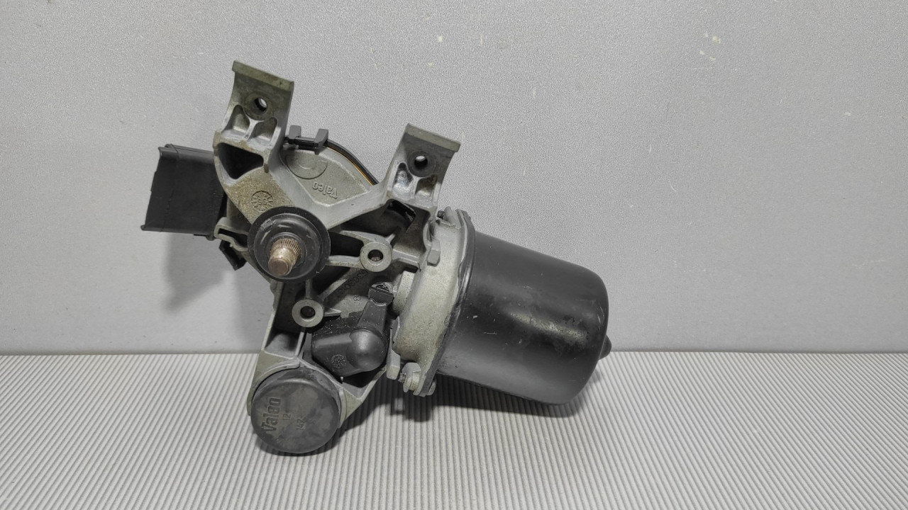 DIJELOVI MOTORIC PREDNJEG BRISACA PEUGEOT 107 > 05-09